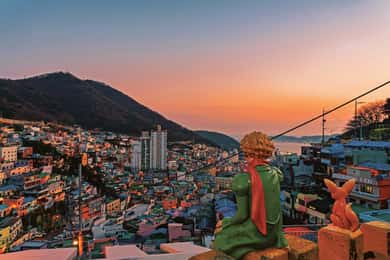 Busan: Night Tour with Jagalchi Market and Skywalk