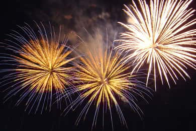 Oahu: Friday Night Fireworks Sail from Hilton Hawaiian Pier