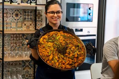 Málaga: Taller de Cocina Española con Paella y Sangría