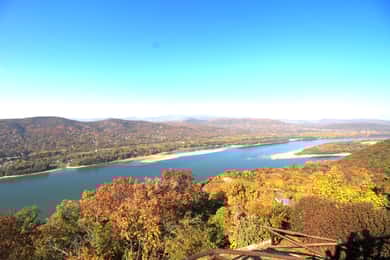 From Budapest: Danube Bend & Szentendre Tour with Lunch