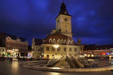 Brasov: Candlelight Tour of Medieval Architecture