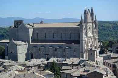 2-stündige Tour durch den Dom und die Unterwelt