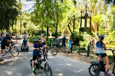 Rome: Hidden Rome E-Bike Experience with Street Food