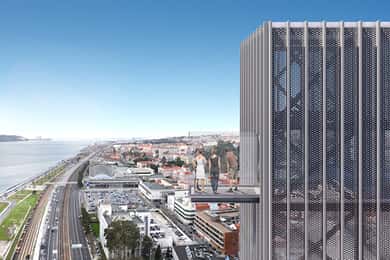 Lisbon: Pilar 7 Bridge Experience Ticket