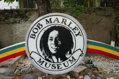Passeios turísticos em Kingston, Museu Bob Marley e Mercado Noturno Exp