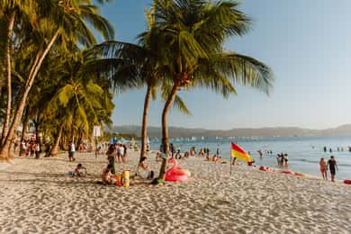 Boracay: Öluffning och båttur med snorkling på öar och stränder