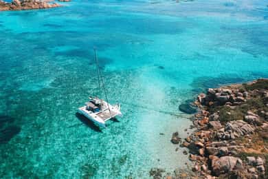 Desde Palau: Excursión de un día completo en catamarán por el archipiélago de La Maddalena
