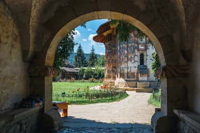 From Cluj-Napoca: 2-Day Bucovina & Painted Monasteries Tour