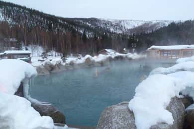 From Fairbanks: Chena Hot Springs Northern Lights Tour