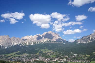 Fra Cortina: Heldagstur i Dolomitternes bjerge