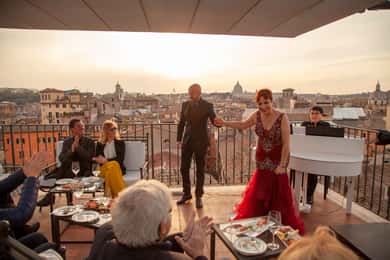 Rome: Rooftop Bar Opera Show