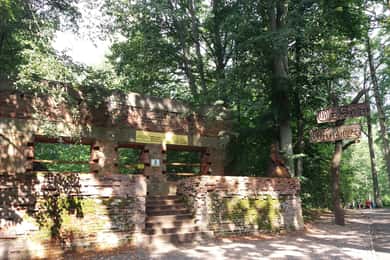 De Varsóvia: Visita de carro o covil do lobo, o quartel-general de Hitler