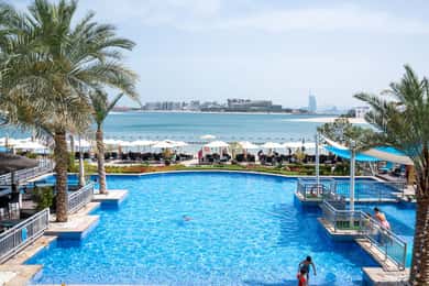 Dubai: Brunch at Riva Beach Club