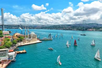 Estambul: Crucero turístico por el Bósforo con opción de puesta de sol