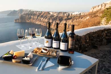 Santorini: Three Wineries and One Brewery Tour with Tastings