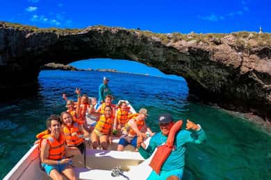 Marieta Islands: Full-Day Tour with Meals and Open Bar
