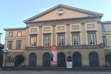 Lucca: Musical Walking Tour with Puccini Museum Visit