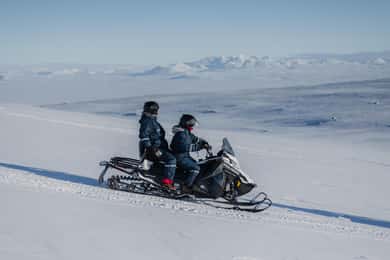 Desde Gullfoss Excursión en moto de nieve por el glaciar Langjökull