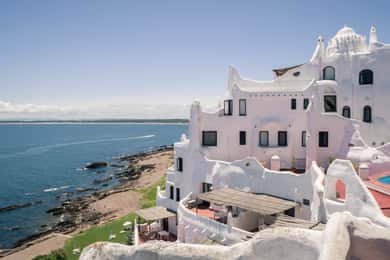 Da Montevideo: tour di un giorno a Punta del Este con guida