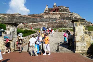 Cartagena: CITY TOUR OVERVIEW of the city Boots castle chiva