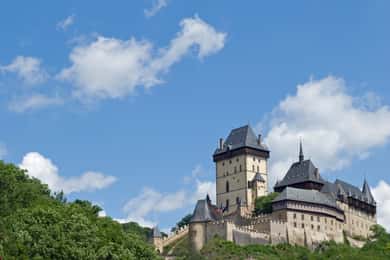 Praga: Visita guiada ao Castelo de Karlštejn com ingresso