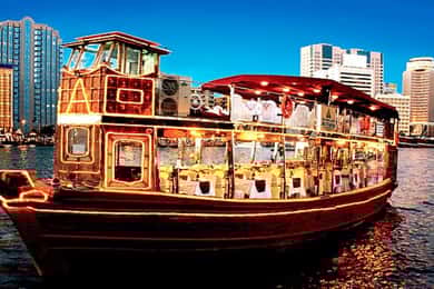 Dubai: 2-Hour Evening Dhow Cruise and Dinner
