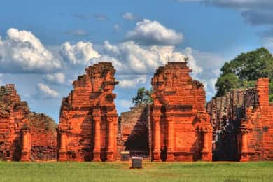 De Puerto Iguazu: Visita as Ruínas de San Ignacio e as Minas de Wanda