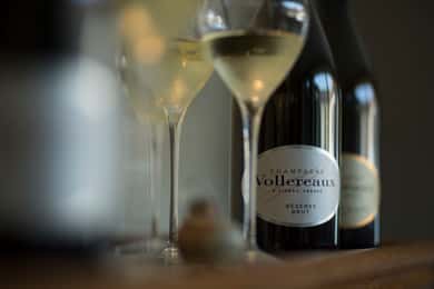 Epernay: Guided Tour of Champagne Cellar with Tastings