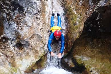 Von Bovec: Canyoning im Sušec-Bach im Soča-Tal