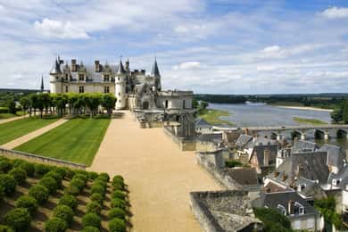 Exclusive Wine Day Trip Loire Valley from Paris