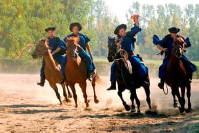 Von Budapest aus: Ganztagestour durch die Puszta mit Mittagessen und Show