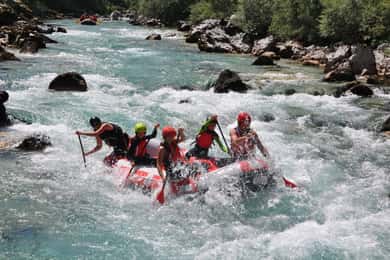Bovec: Avventura sul fiume Soca con rafting e foto incluse