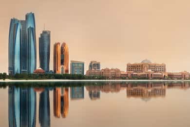 Excursão de meio dia à cidade de Abu Dhabi