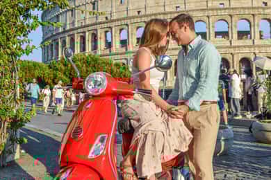 Vespa scooter tour in Rome with Pro-Photographer