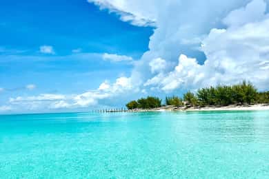 L'île Rose : Plage de cochons, plongée en apnée, tortues de mer, plage