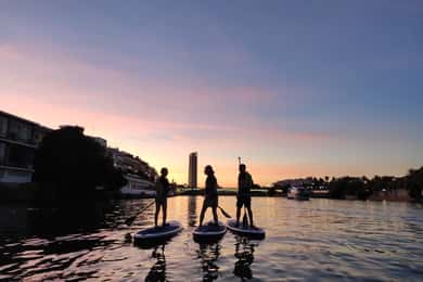 Sevilla: paddle-boardingtour bij zonsondergang en 's avonds