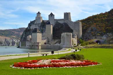 Von Belgrad aus: Festung Golubac & Eisernes Tor Donauschlucht