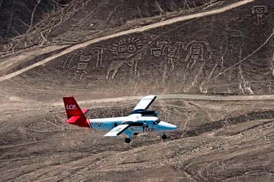 Da Lima: escursione di un giorno alle Linee di Nazca e al deserto di Ica