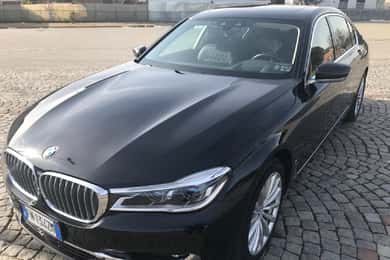 Turin: Private 1-Way Transfer to Turin International Airport
