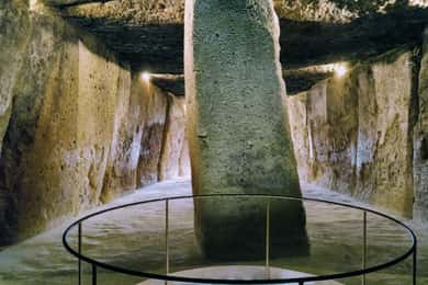 Antequera: Dolmens and El Torcal Tour with Transfer