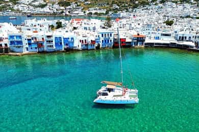 Mykonos: Catamaran Cruise With Meal and Drinks