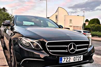 Transfer från Prags flygplats till hotellet Business/VIP