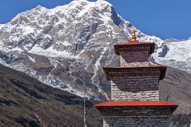 Desde Katmandú: Trekking por el circuito del Manaslu con guía y permisos