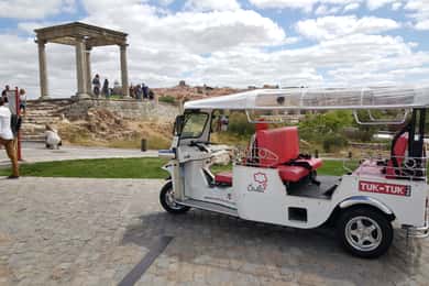 Tour Guiado En Tuk Tuk Recorre Avila De La Forma Mas Comoda