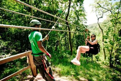 Roatán: Super Man Zip Line, Monkey Sanctuary and Beach