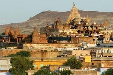 From Jodhpur: Guided Day Trip to Osian with Camel Safari