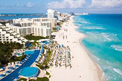 Cancun : Visite touristique à pied avec un guide local