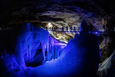 Hallstatt & Eishöhle & 5 Finger – Privater Ausflug ab Salzburg