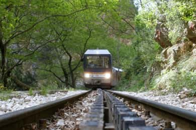 Private Tour to Ancient Corinth, Cave of Lakes & Cog Railway