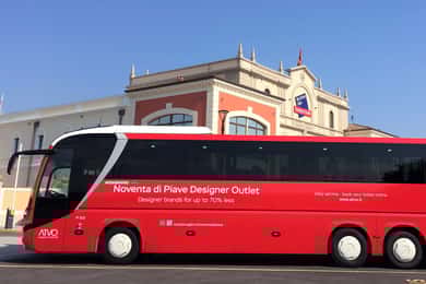 Jesolo Lido: autobus ekspresowy do centrum handlowego Noventa di Piave Designer Outlet